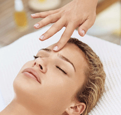 Glow Retreat - Attractions