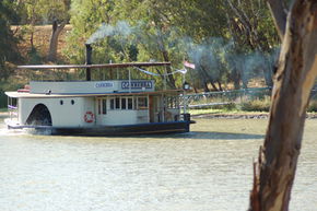 Emmylou Paddle Steamer - Attractions 3