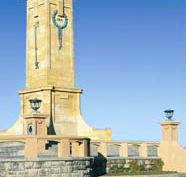 Fremantle War Memorial - Attractions
