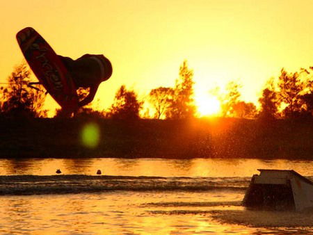 Bonney's WA Water Ski Park - Attractions 0