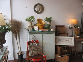 SavvyShopTours - Attractions 0