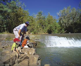 Ivanhoe Crossing - Attractions 0