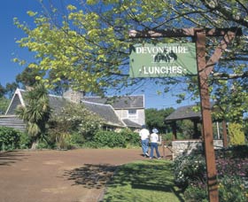 Old Farm Strawberry Hill - Attractions 0