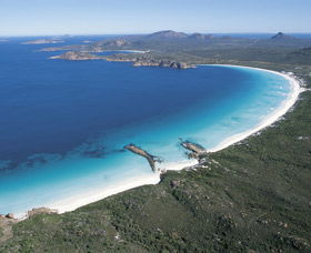 Lucky Bay - Attractions 0