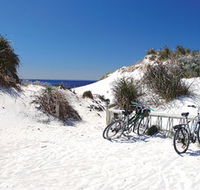 Little Parakeet Bay - Attractions