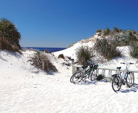 Little Parakeet Bay - Attractions 0