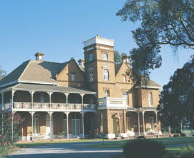 Woodbridge - Attractions 0