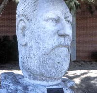 Sir John Forrest Monument - Attractions