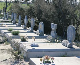 Corrigin Dog Cemetery - Attractions 0