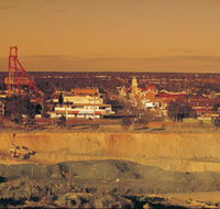 Super Pit - Attractions