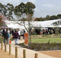 Byford Country Market - Attractions