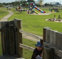 Yoganup Playground - Attractions