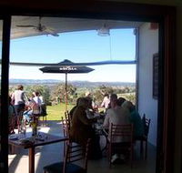 Tenafeate Creek Wines - Attractions