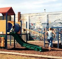 Susan Wilson Memorial Playground - Attractions