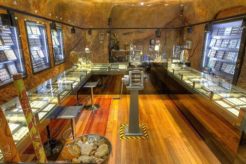 Unique Opal And Diamond Mine  - The Underground Opal Mine - Attractions 3