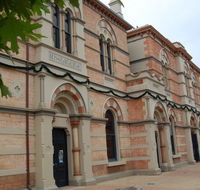 Riddoch Art Gallery - Attractions