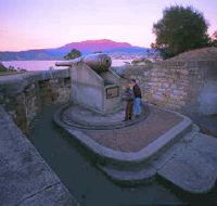Kangaroo Bluff Historic Site - Attractions