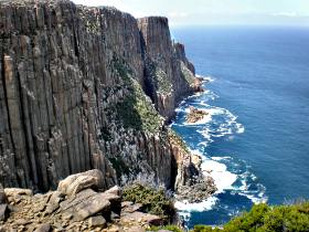 Eaglehawk Neck TAS Attractions