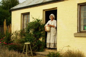 Grannie Rhodes' Cottage - Turn The Key Of Time - Attractions 0