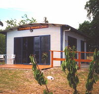 Rotherhythe Vineyard - Attractions