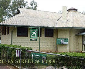 Hartley Street School - Attractions 0