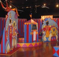 Tony Gould Gallery - Attractions