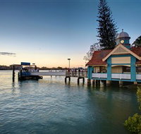 Oxford Street Bulimba - Attractions