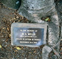 Eumundi War Memorial - Attractions