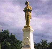 Port Douglas War Memorial - Attractions