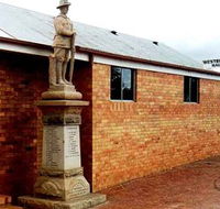 Westbrook War Memorial - Attractions