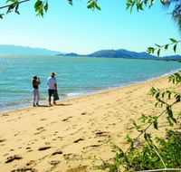 Bushland Beach - Attractions