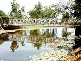 Hoods Lagoon - Attractions 0