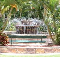 Bauer and Wiles Memorial Fountain - Attractions