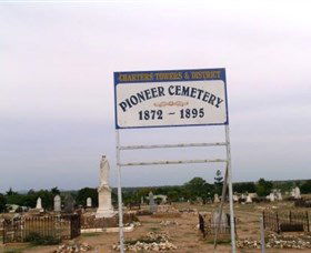 Pioneer Cemetery - Attractions 0