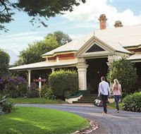 Historical Walk Through Russell Street - Attractions