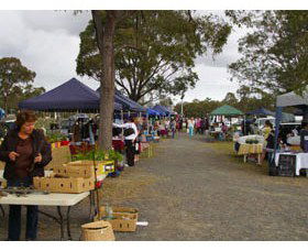Nikenbah Markets - Attractions 0