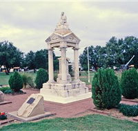 Weeping Mother Memorial - Attractions