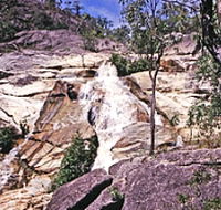 Emerald Creek Falls - Attractions