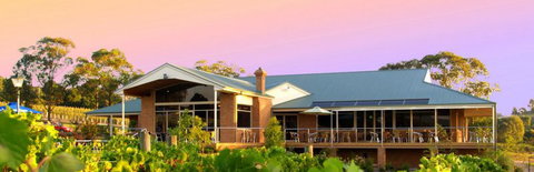 Wild Cattle Creek Estate Winery Restaurant - Attractions 5