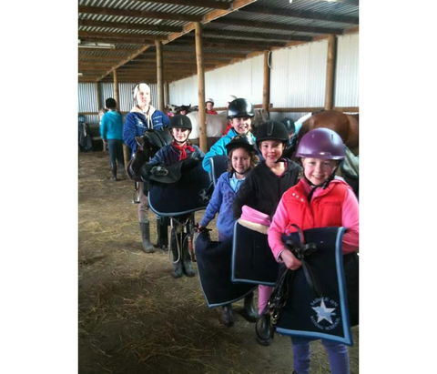 Saddle On Riding School - Attractions 8