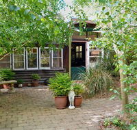 Gumnut Hideaway Gallery - Attractions
