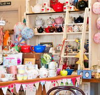 The Berry Tea Shop - Attractions