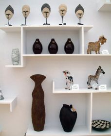 Swinging Swaggy Pottery, Gift Ware And Cafe - Attractions 0