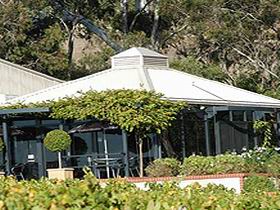 Nepenthe Wines - Attractions 1