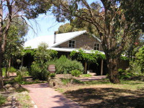 St Anne's Vineyard - Myrniong - Attractions 0