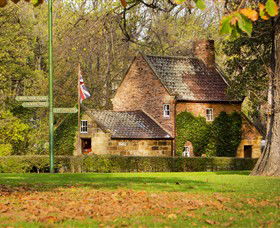 Cooks Cottage - Attractions 0