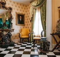 The Johnston Collection - Attractions
