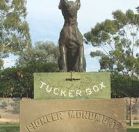 The Dog on the Tucker Box - Attractions
