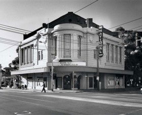 The National Theatre - Attractions 0