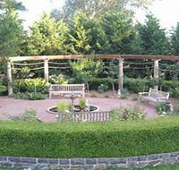Athol Gardens - Attractions